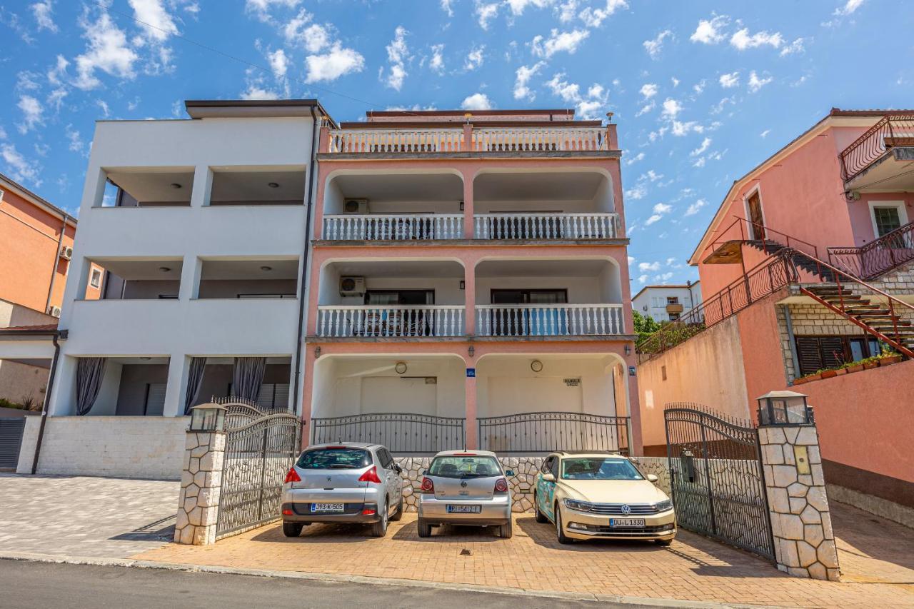 Lacic 2 Apartment